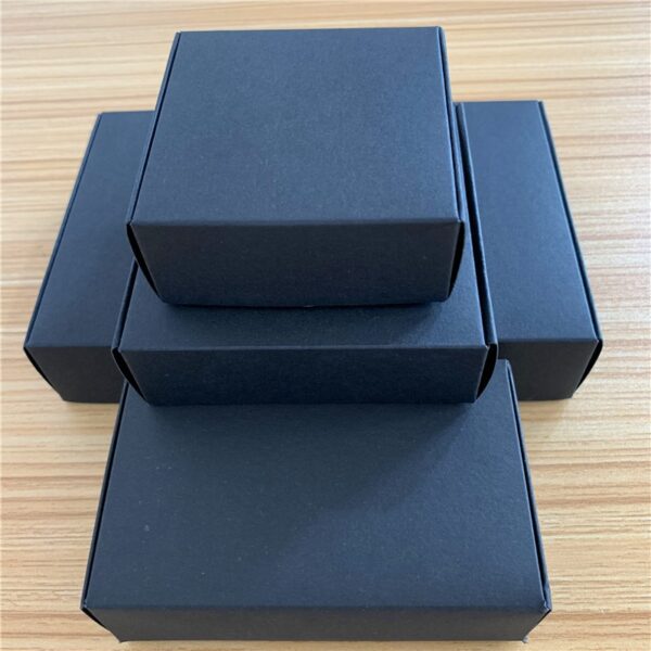 50pcs Multi Size Cute Square Kraft Packaging Box Wedding Party Favor Supplies Handmade Soap Chocolate Candy Storage Carton